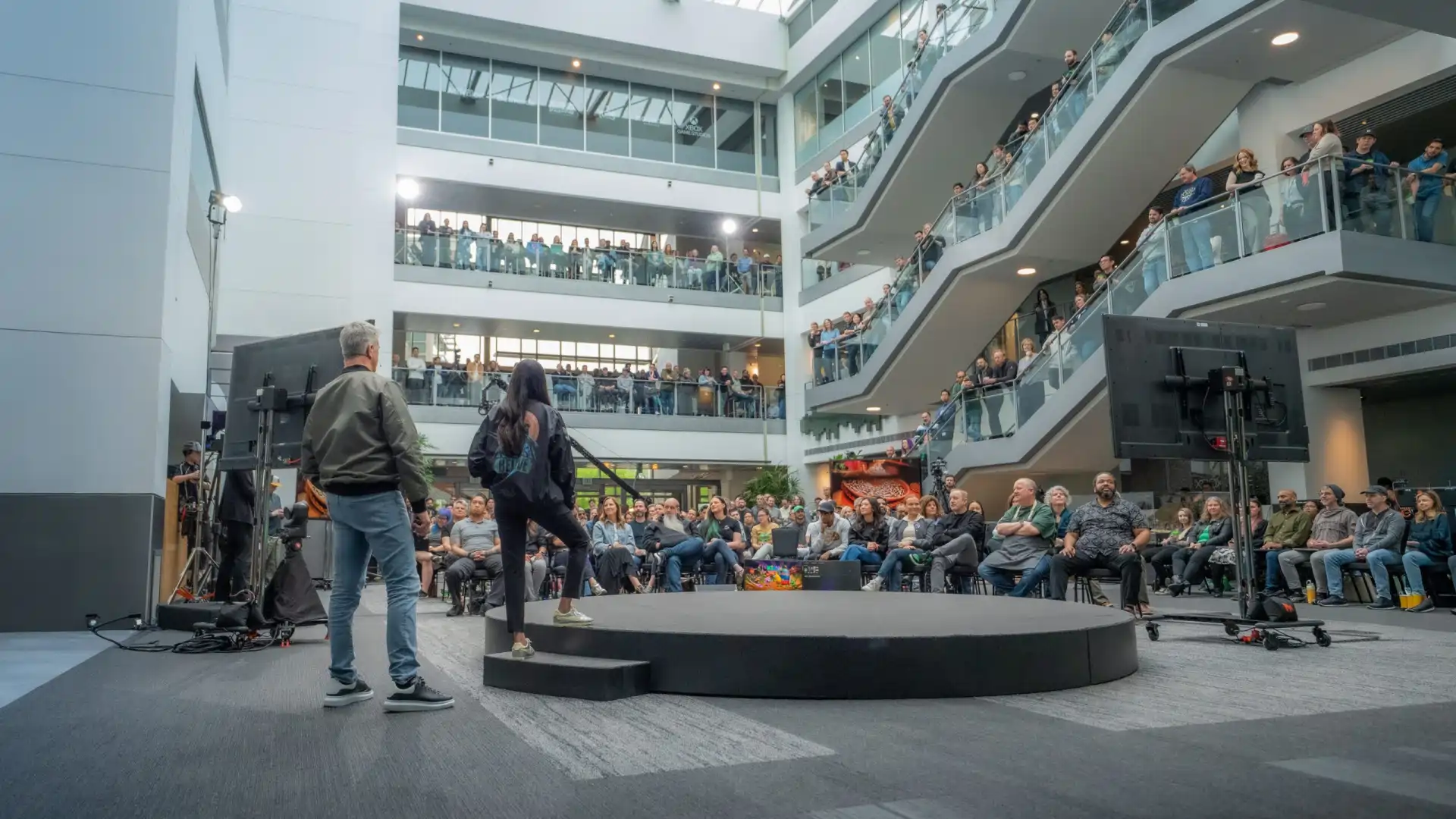 Satya Nadella projeta retomada do Xbox com foco em novos ecossistemas para 2027